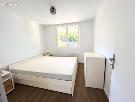 f2 neuf dans une maison familiale - entrée indépendante  parking gratuit - pour avril ou m