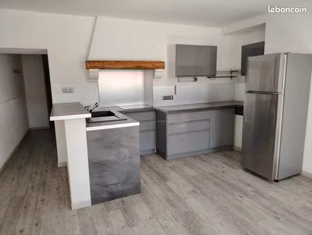 loue t3 dans maison jurasienne rénovée longchaumois