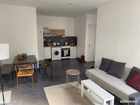 t2 meublé tout équipé – quartier longchamp – 750 cc