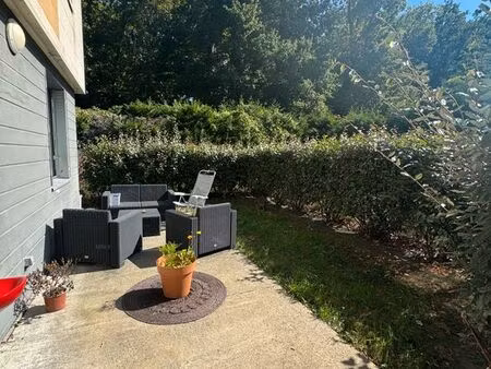 appartement avec terrasse sur jardinet