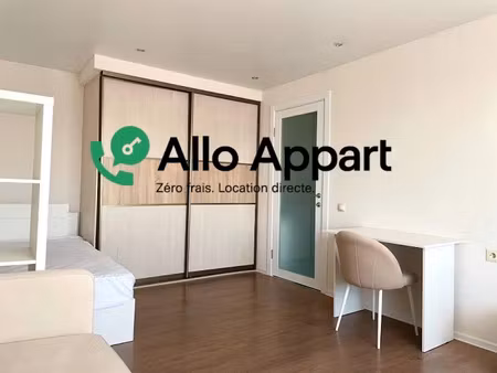 location meublée appartement 2 pièces 34 m² à paris 18ème (75018)  930 €