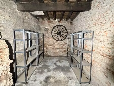 location cave 12m2 hyper-centre