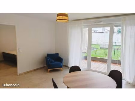 t2 meublé 42 m² – rez-de-jardin avec terrasse et jardin à louer