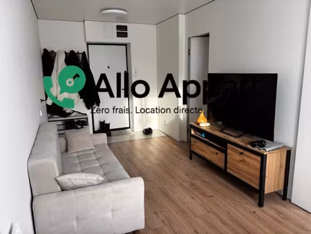 location meublée appartement 2 pièces 46 m² à paris 17ème (75017)  1 280 €