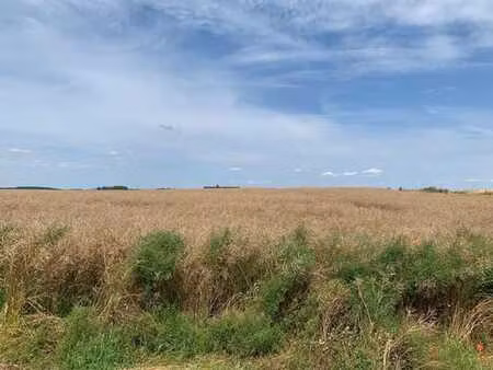 2 terrains à bâtir de 18a. sis au calme avec jolie vue