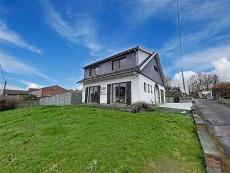 maison 3ch. avec jardin + maison à rénover attenante.