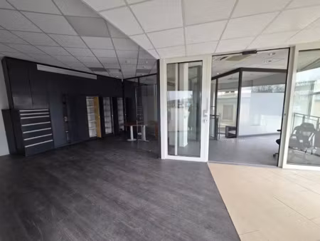 location locaux professionnels à chateau-thierry (02400)  2 490 €