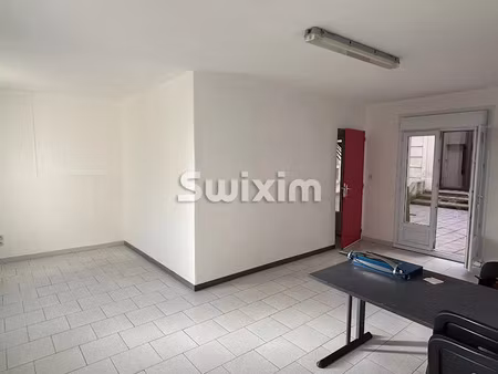 location locaux professionnels 1 pièce 40 m² à orange (84100)  760 €