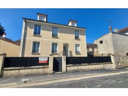 location appartement  55.67 m² t-3 à mandres-les-roses  929 €