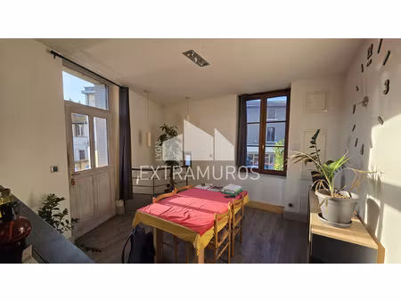 appartement en duplex avec terrasse au coeur du village de s