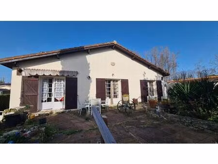 maison à vendre 4 pièces + grand garage sur cadillac en fronsadais - parcelle 1600 m²