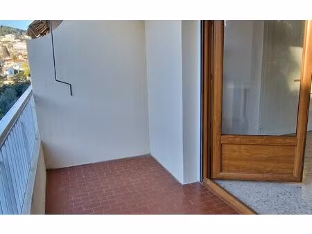 location appartement  m² t-1 à le cannet  615 €