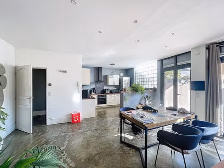 maison avignon  3 chambres 106 m2  garage et terrasse.