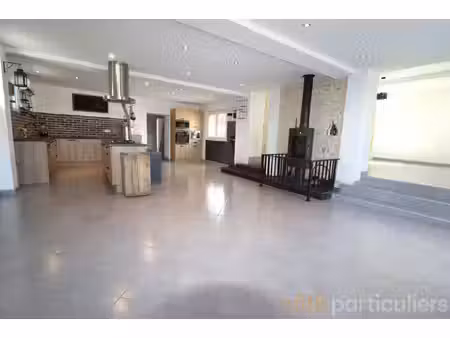 maison saint cyr en val 8 pièces - 209 m2