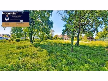 terrain 1777 m² le pavillon ste julie