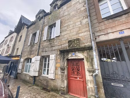 ensemble immobilier constitue de 3 appartements - grenier amenageable - 203 m²