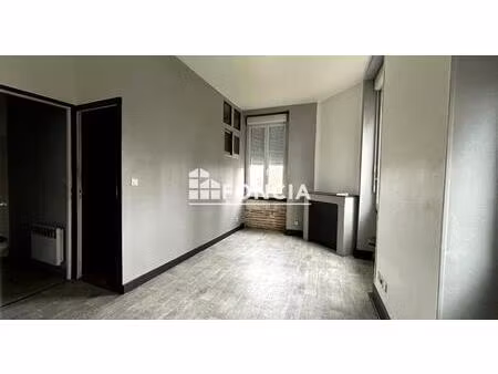 studio de 26 32 m² à rénover dans petite copropriété