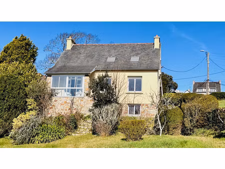 coup de cœur à crozon : élégance des années 50 sur le versant sud