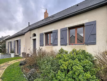 a vendre à 49130 sainte gemmes sur loire 8 pièces 210 m² habitable 6 chambres 1600 m² jard