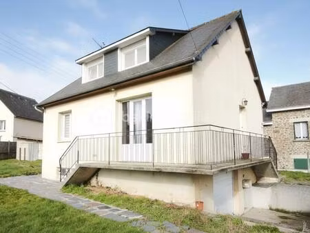 maison traditionnelle de 89 m² à ambrieres-les-vallees