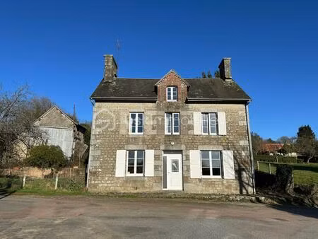 maison de 1 130 m² à bellefontaine