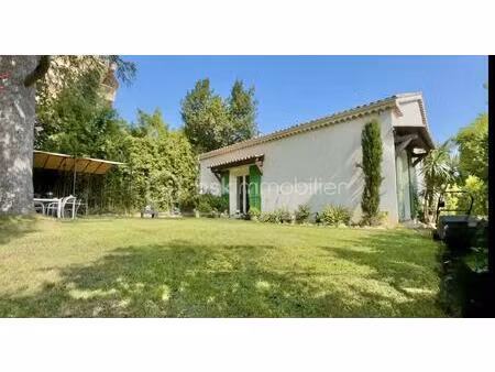 maison traditionnelle de 156 90 m² à vence