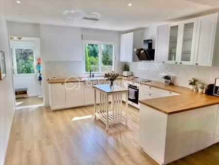 maison traditionnelle de 160 m² à vence