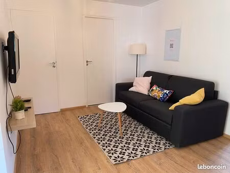 t2 meublé tout équipé rénové à neuf - vidauban centre