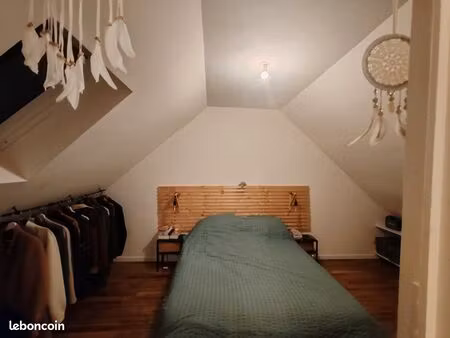 location maison de village