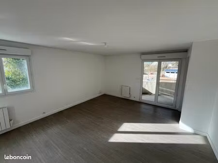 t2 non meublé avec balcon - beauvallon