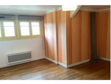 logement t2 à saints en puisaye