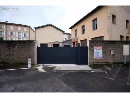 places de parking à louer