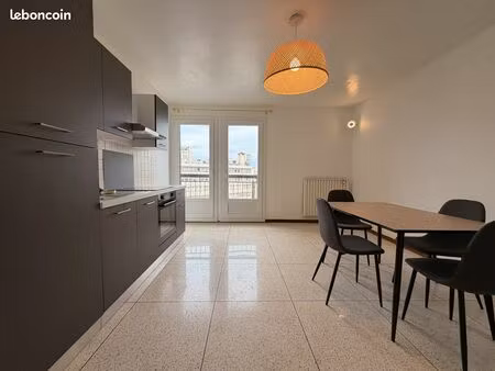 appartement 1 pièce 38 m²