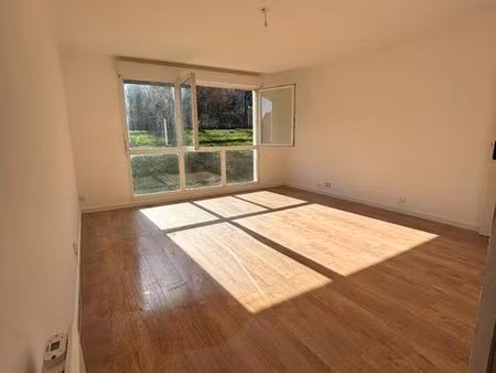 appartement 2 pièces – 50 m² – entièrement refait à neuf – très lumineux