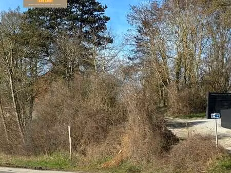 terrain en zone d'habitat sur 41m a rue pour +/- 480m²