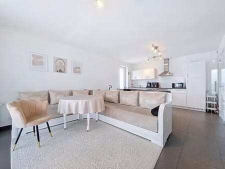 magnifique appartement 2 chambres + terrasse + parking