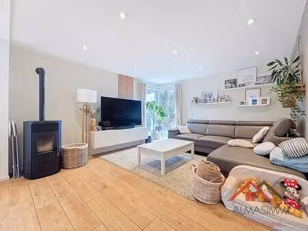 superbe maison 3 façades 4 chambres et grand jardin