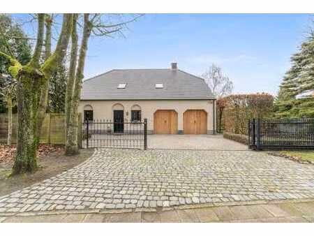 spacieuse maison ouverte à waasmunster