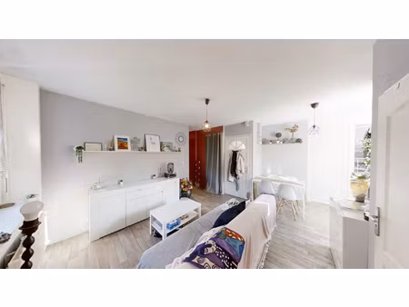 t3 - 55m2 - 2 chambres - cave - extérieur 135m2