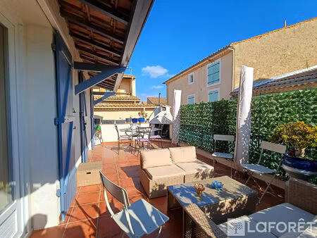 charmante maison de ville rénovée avec garage à colombiers.