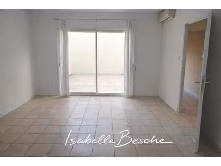 33100 bordeaux - local indépendant 239 m²   patio  grand garage