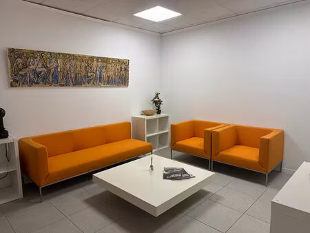 bureaux 108m² eguilles - parking 275 000