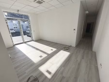 local commercial/bureau 120 m²