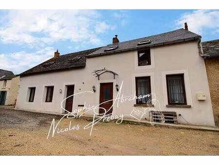 ensemble de 2 habitations de type f3 avec terrasse et cour. sans travaux !