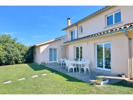 maison brindas t5 proche du centre