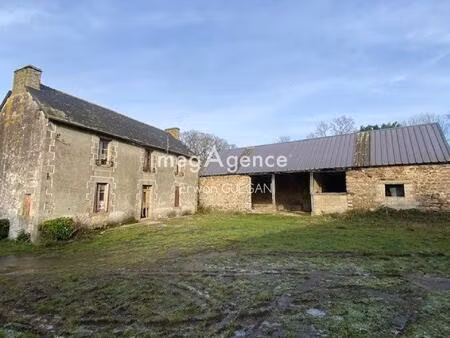 -fermette avec parcelle agricole au calme à la campagne à 10 minutes de pontivy