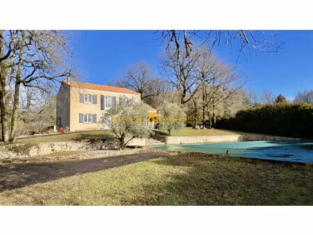 belle maison avec vue degagee