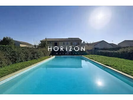 la chapelle de guinchay : maison 195m²  5ch