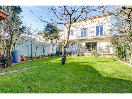 métro la dhuys/montreuil spacieuse maison avec jardin