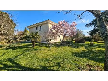 havre de paix familial : maison de caractère sur parc arboré sur saint andré de cubzac